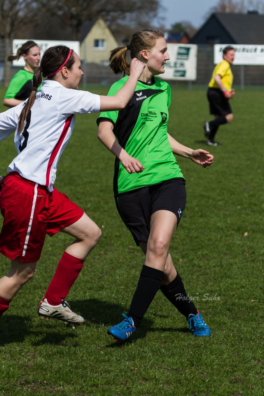 Bild 94 - Frauen Schmalfelder SV - TSV Siems : Ergebnis: 1:0